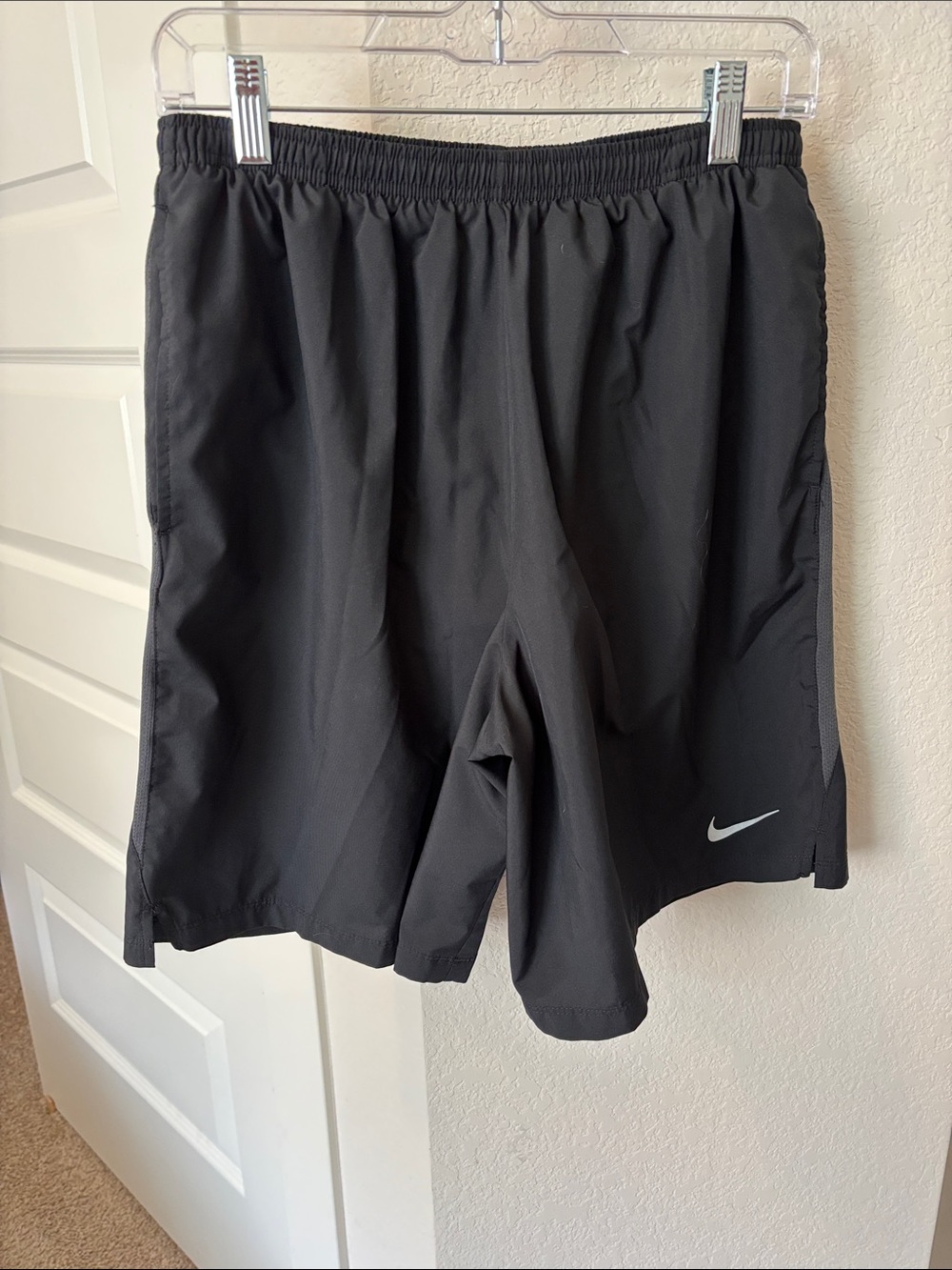 Nike Black Men's Dri-FIT 9” brief lined running Shorts size L